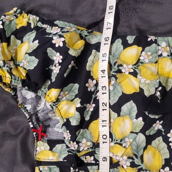 Hell bunny lemon top size small/medium - Picture 4 of 6